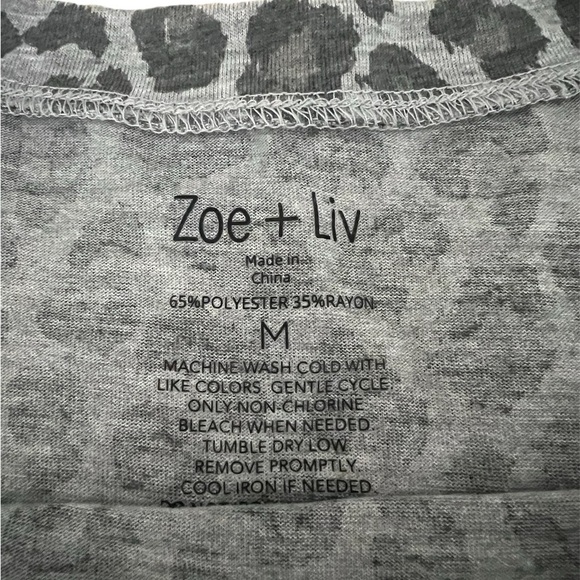 Zoe + Liv Short Sleeve Crew Neck Shirt | Women’s  Medium - Picture 2 of 2